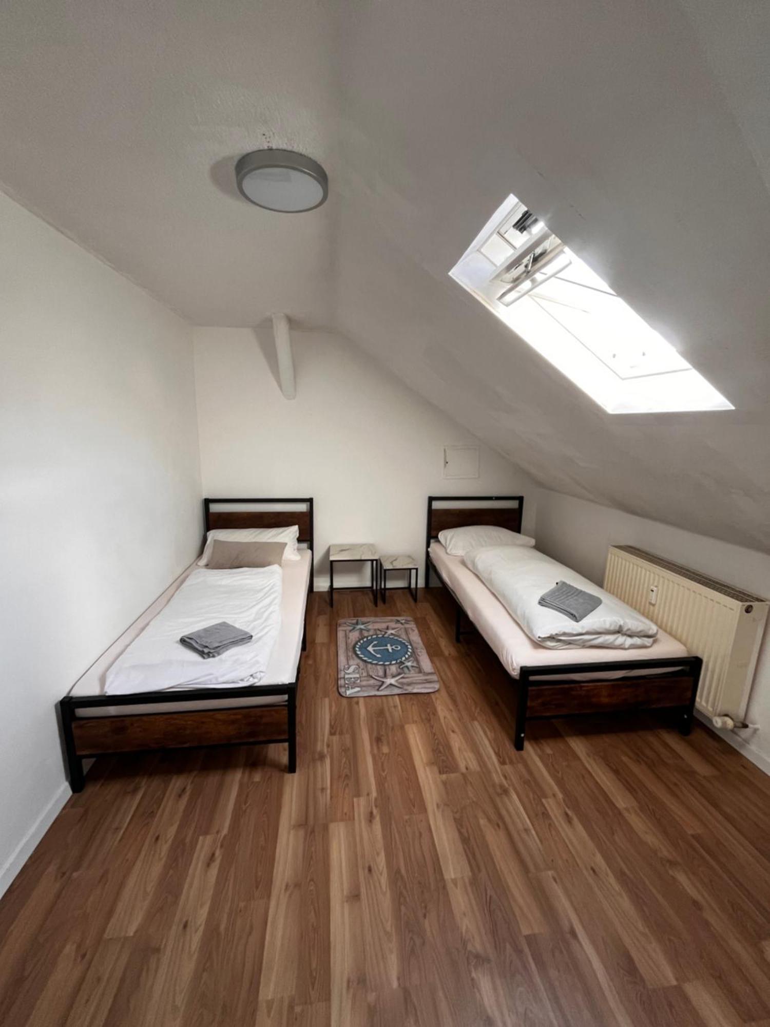 Apartment Post *